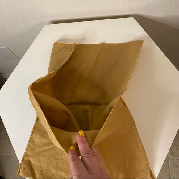 Louis Vuitton Camel Envelope Dust Bag 15 x 11 - Picture 3 of 3